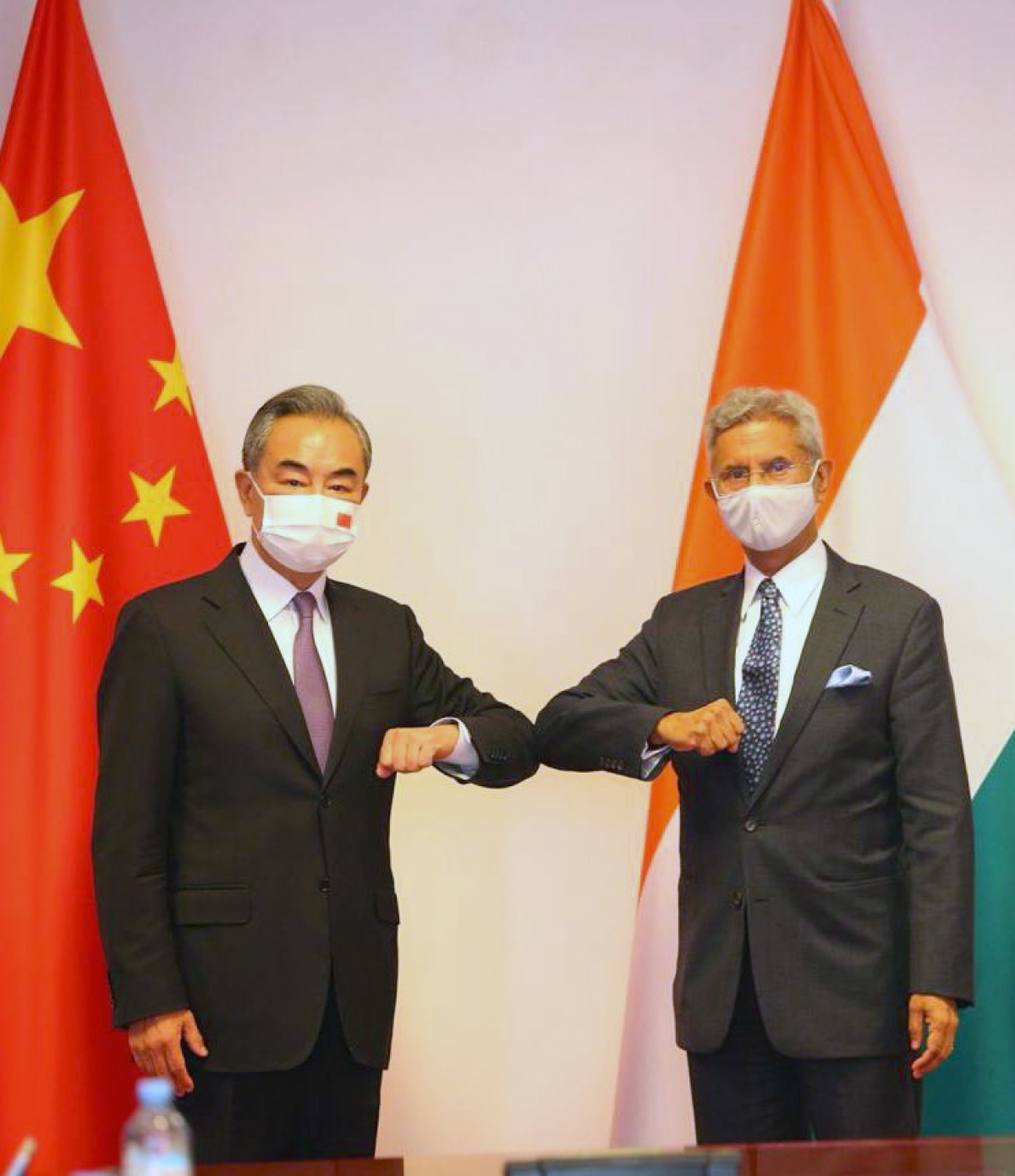 Ngoại trưởng Ấn Độ - Trung Quốc gặp mặt để bàn chuyện biên giới